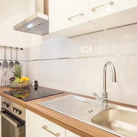 Males Apartamento